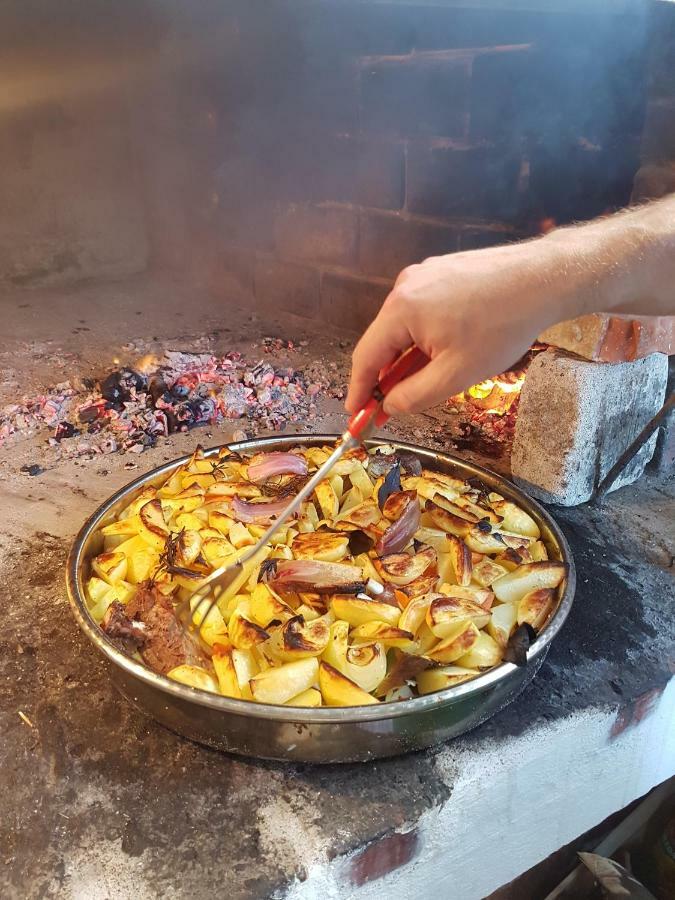 زافالا Pansion Jakas المظهر الخارجي الصورة